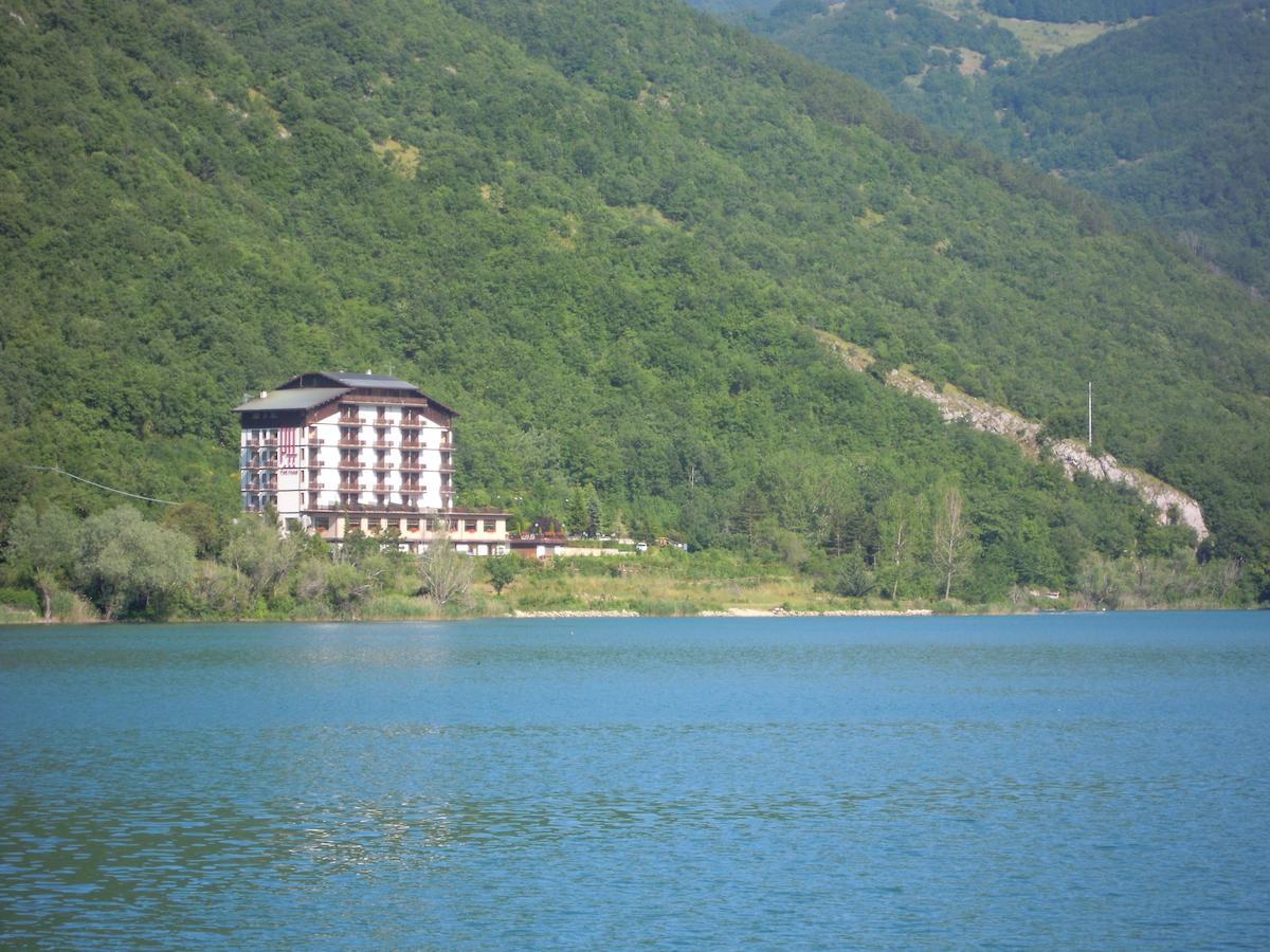 Park Hotel Scanno Esterno foto
